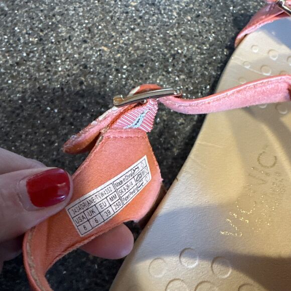 Vionic Adriane Womens Strap Sandal Coral Patent Leather size 8 - Picture 5 of 5